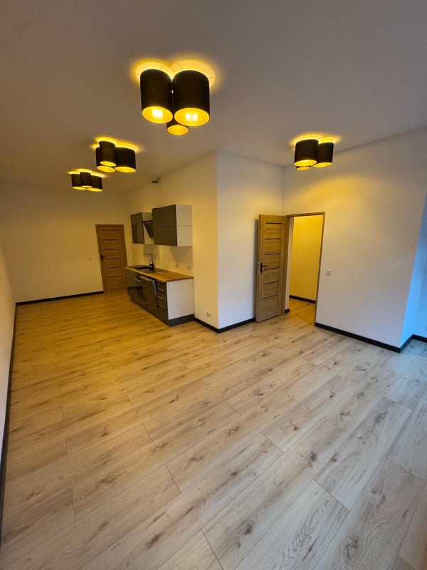 House Image 5