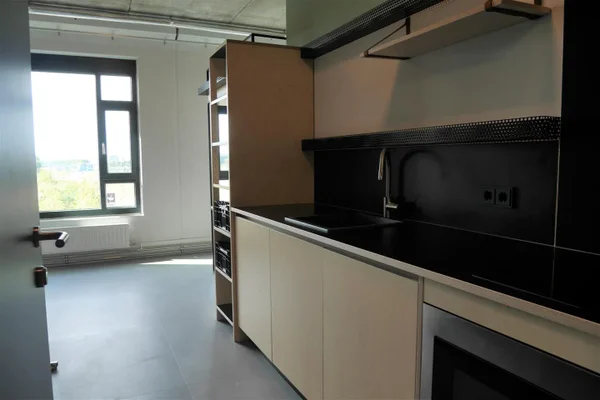 House Image 4