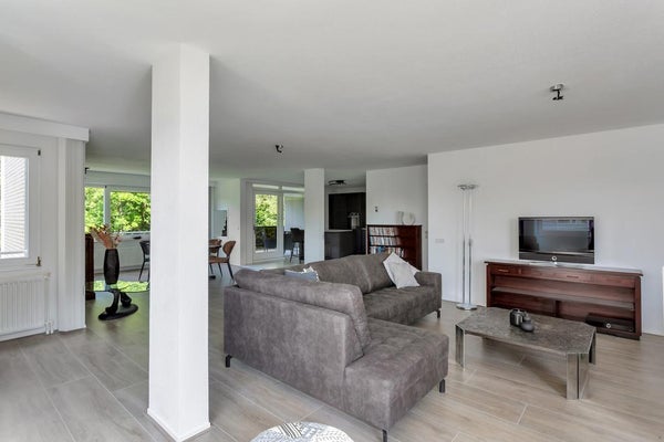 House Image 5