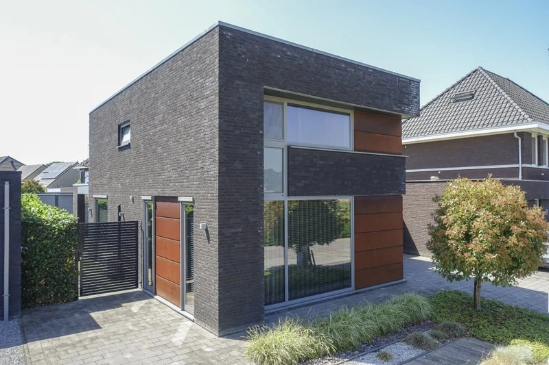 House Image 2
