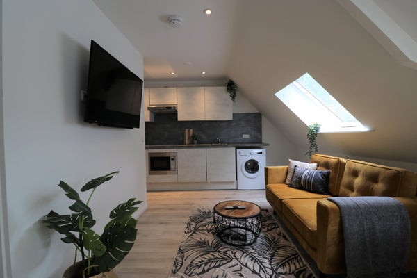 House Image 2