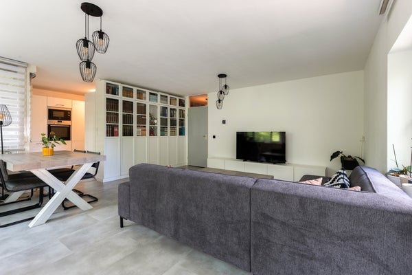 House Image 5