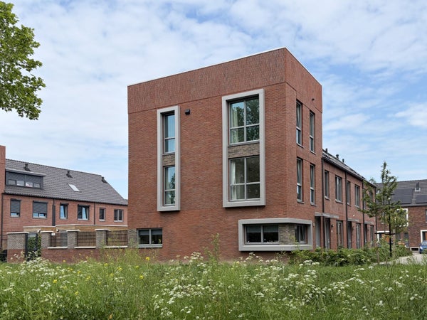 House Image 5