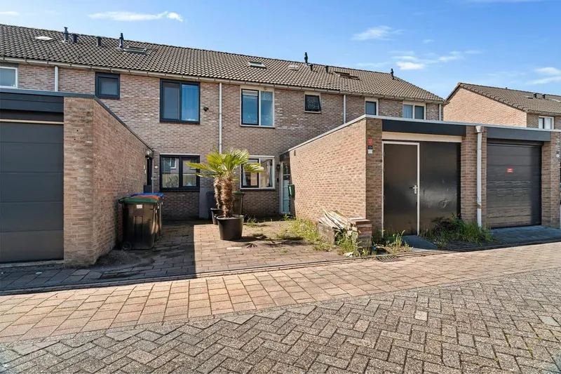 House Image 2