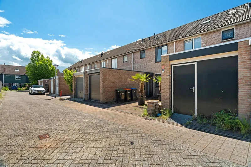 House Image 3