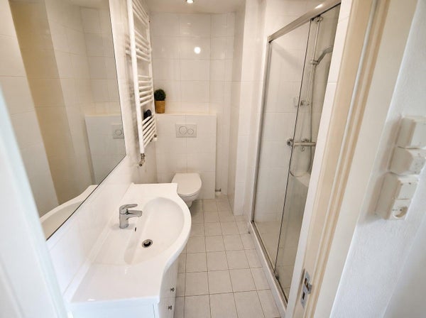 House Image 4