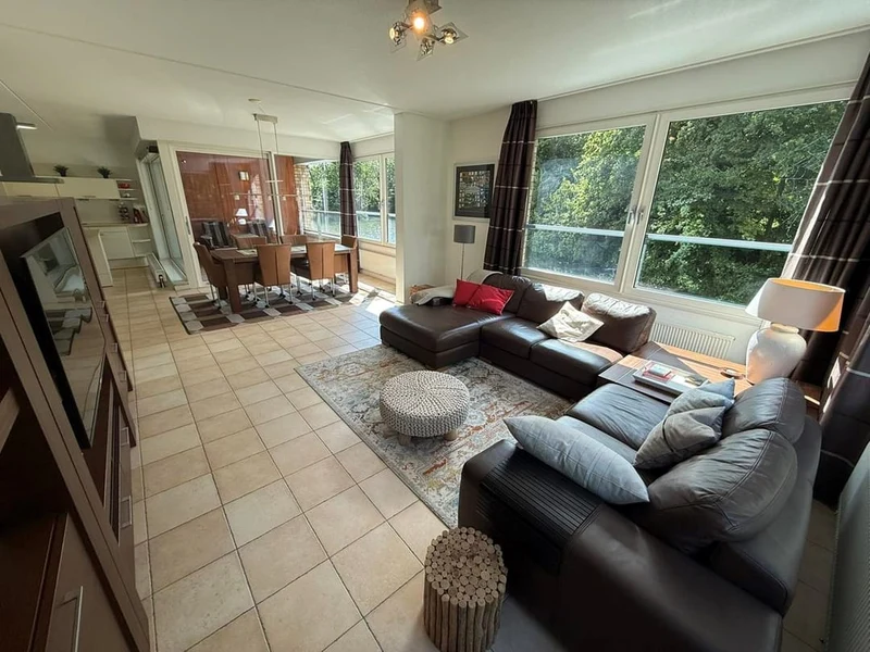 House Image 5