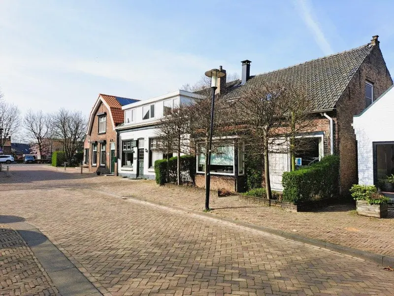House Image 2