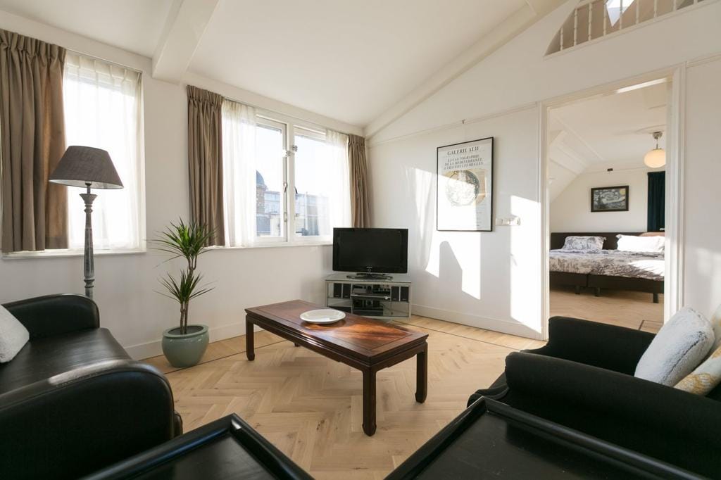 House Image 5