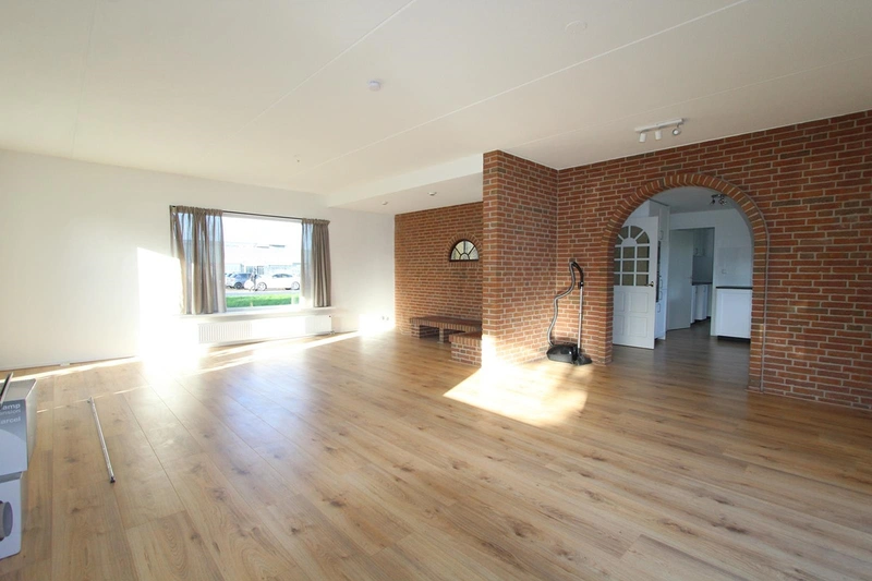 House Image 3