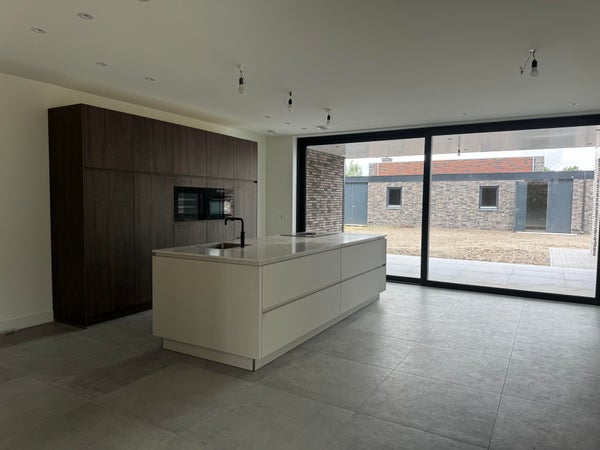 House Image 5