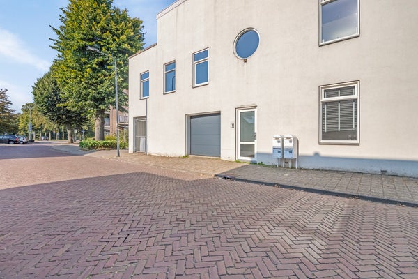 House Image 2