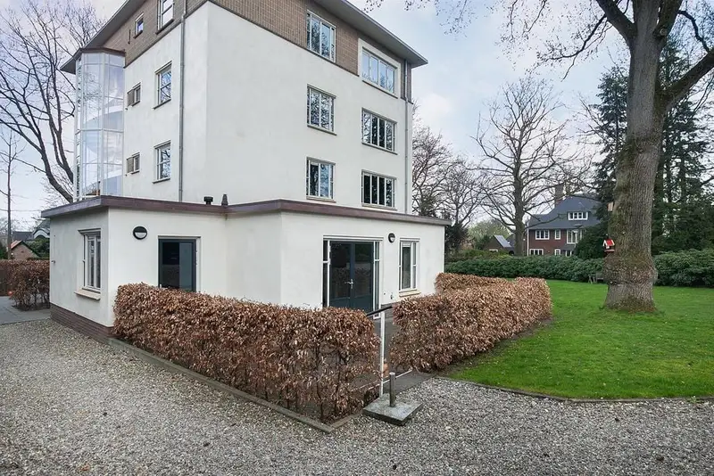 House Image 3