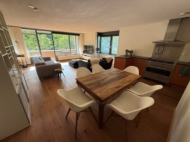 House Image 4
