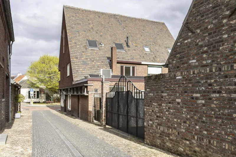 House Image 2