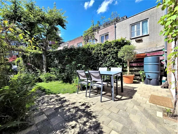 House Image 5