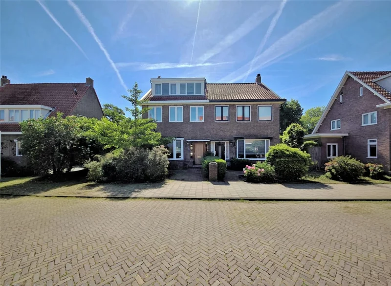 House Image 2