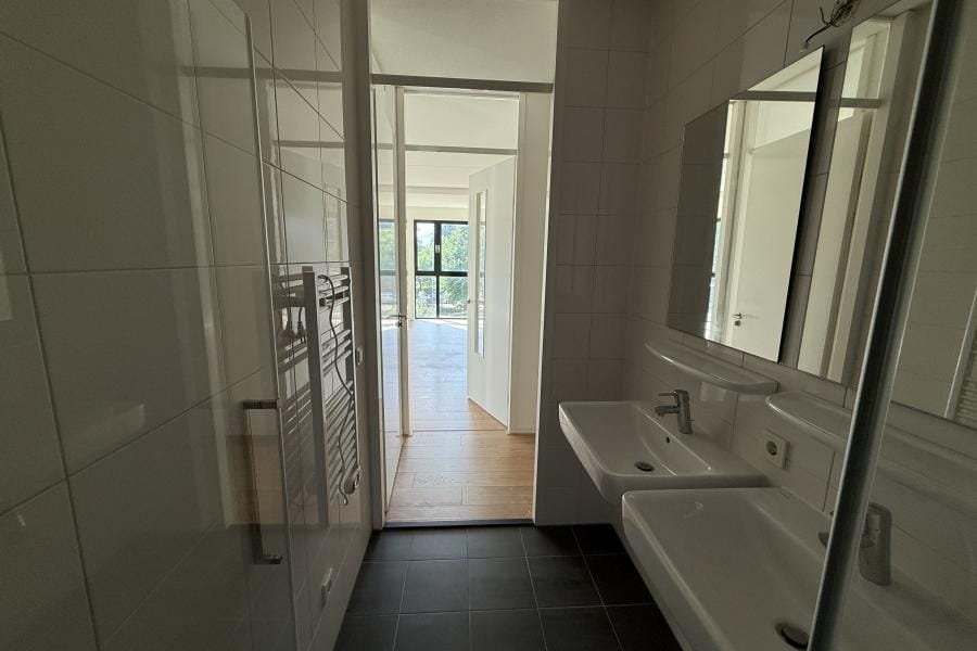 House Image 3