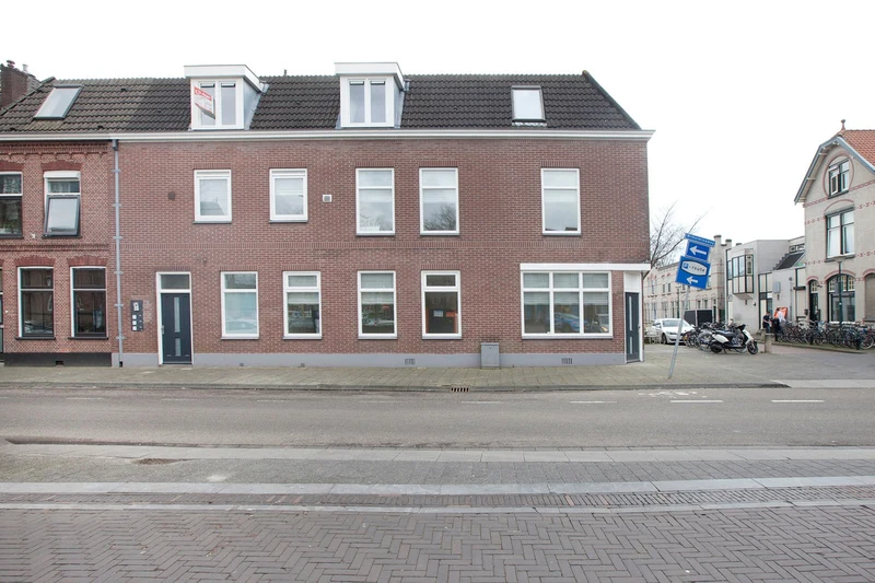 House Image 2