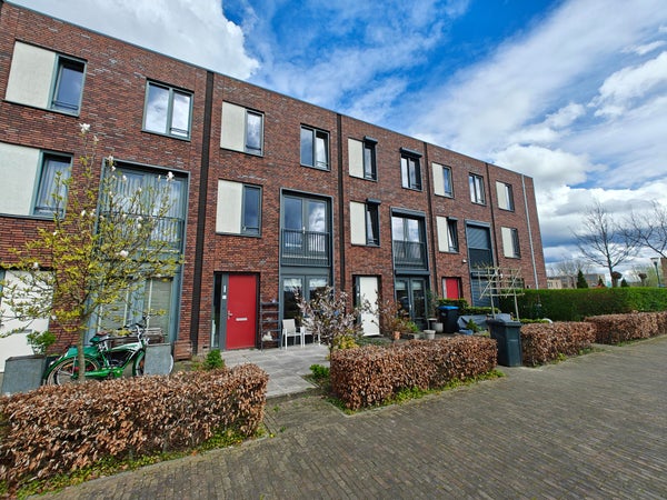 House Image 2