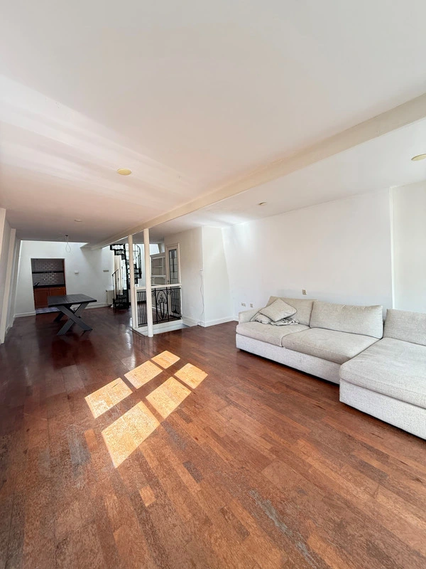 House Image 3