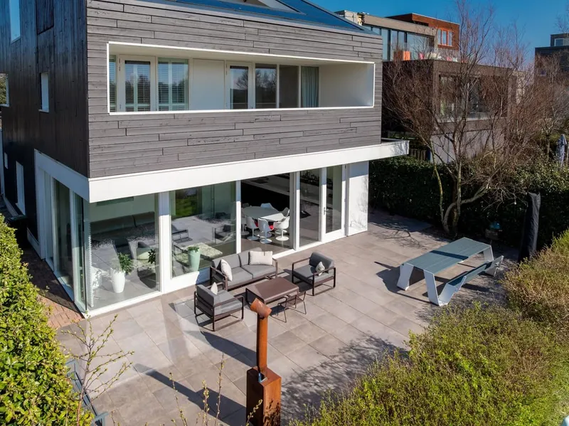 House Image 2