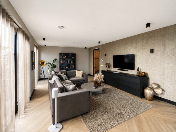 House Image 5