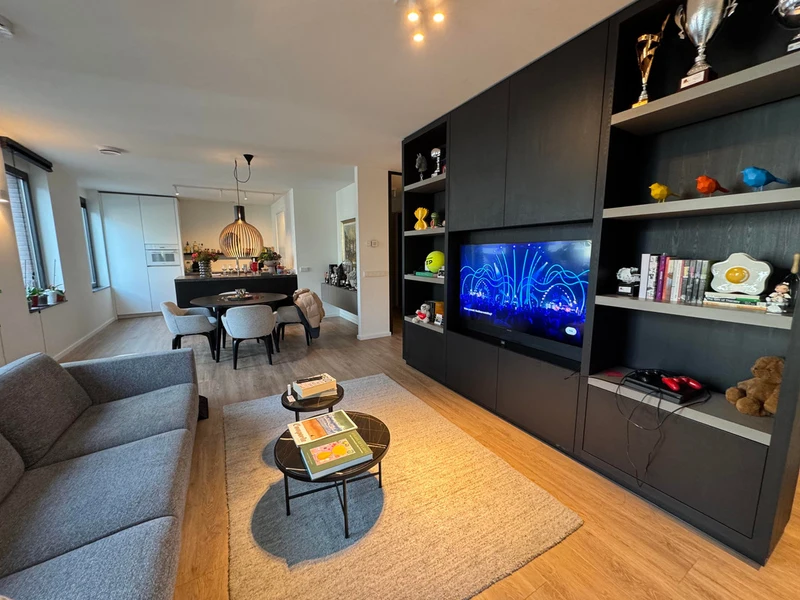 House Image 2