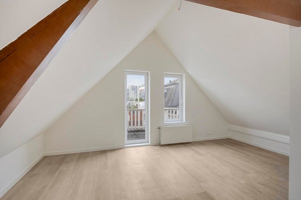 House Image 5