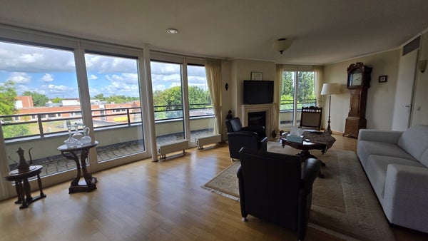 House Image 2