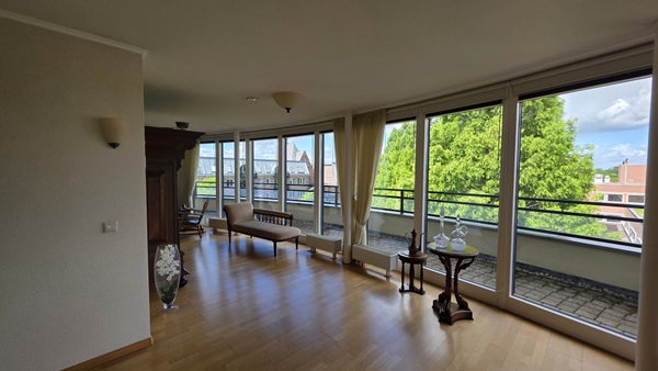 House Image 4