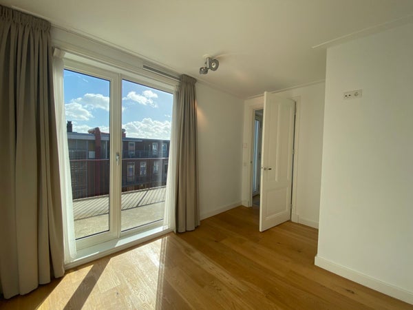 House Image 5