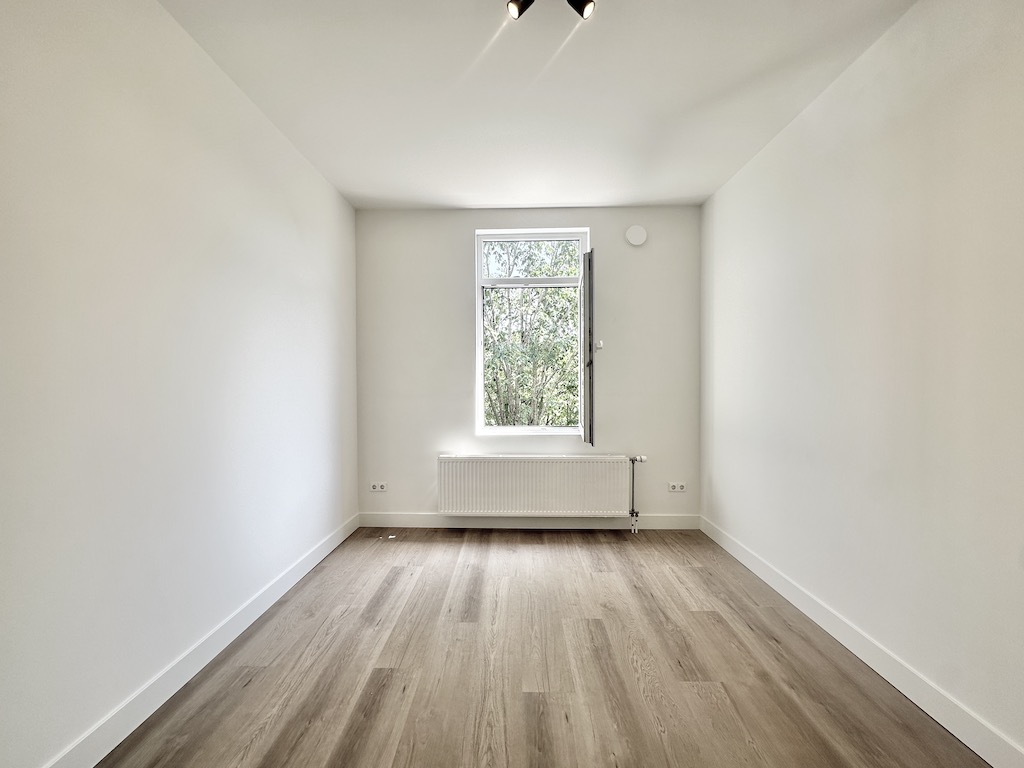 House Image 5