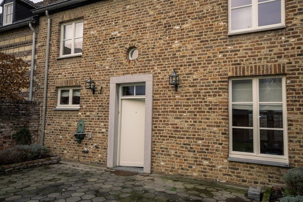 House Image 2