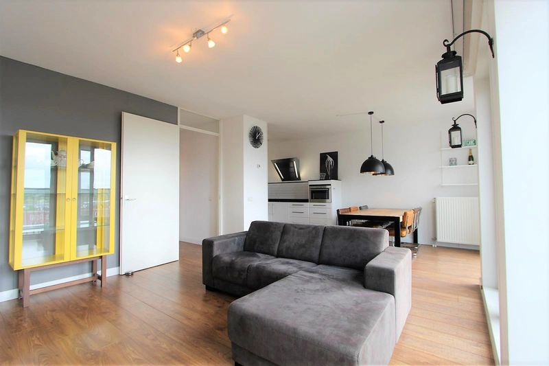 House Image 3