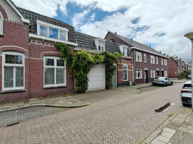 House Image 2