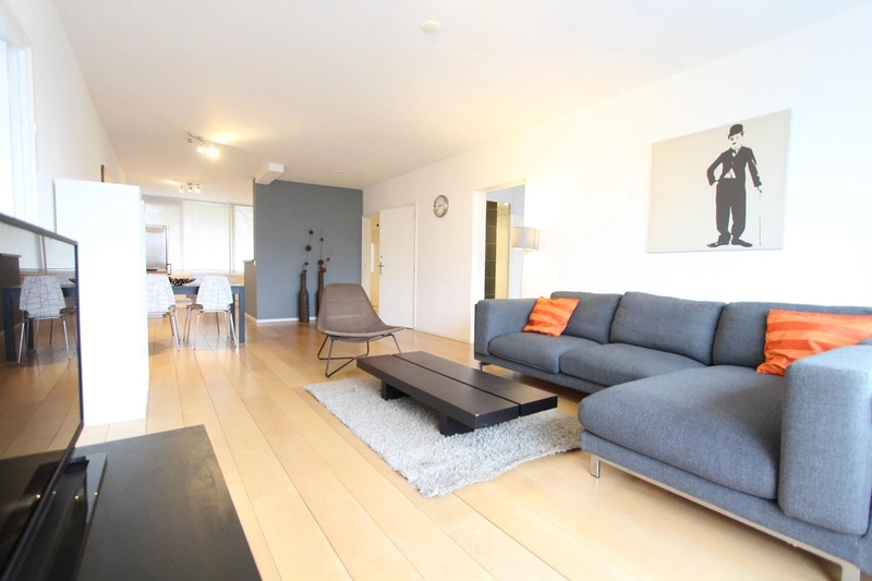 House Image 2