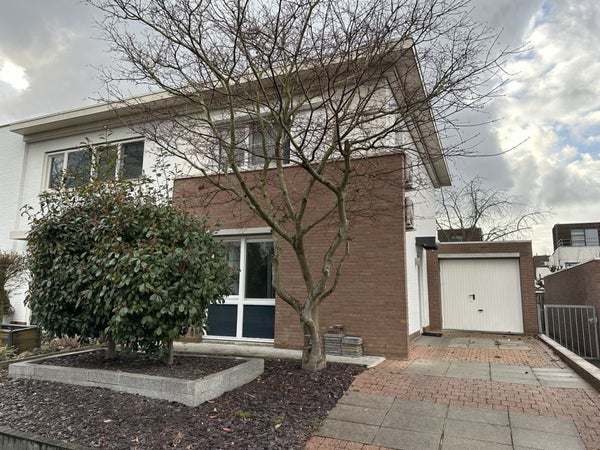 House Image 2