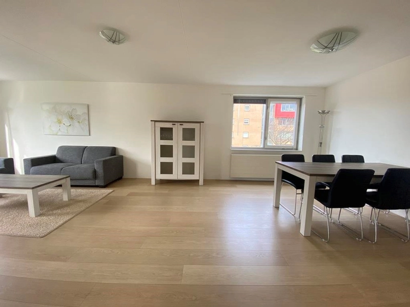 House Image 4