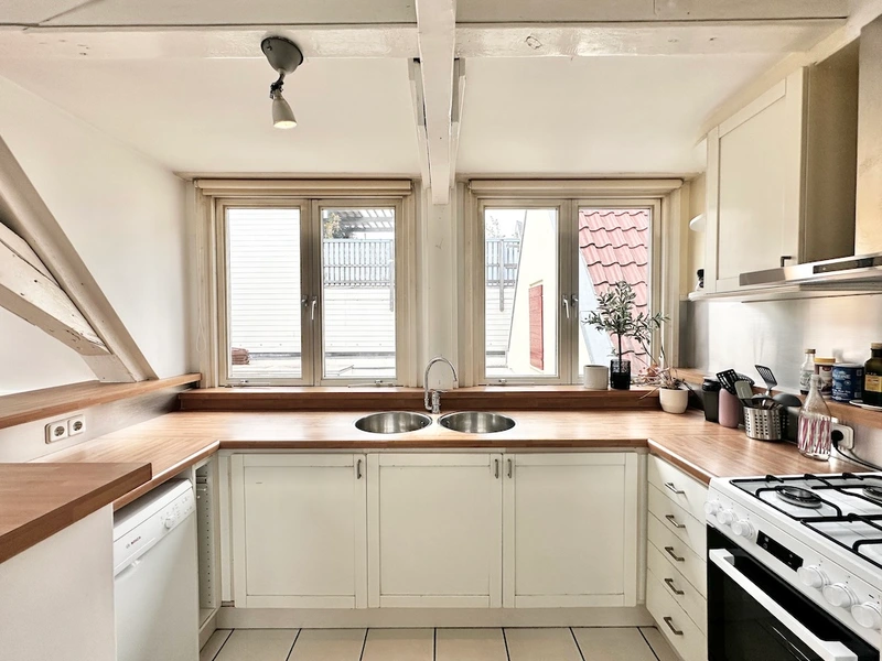 House Image 5