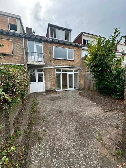 House Image 2