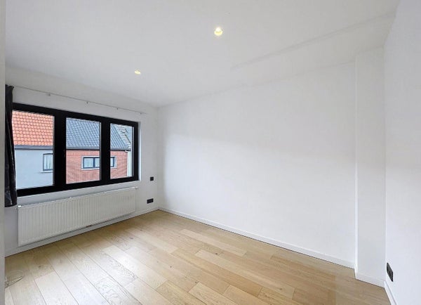 House Image 5
