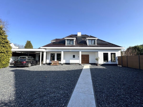 recent house