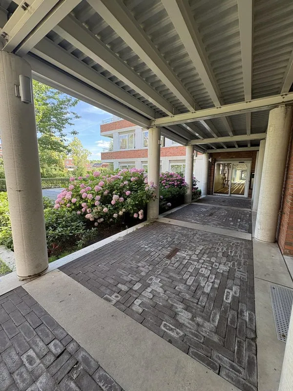 House Image 4