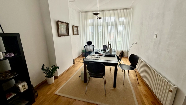 House Image 2