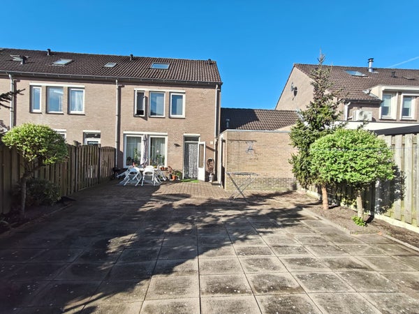 House Image 2