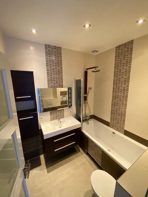 House Image 5
