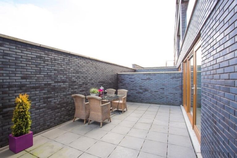 House Image 5