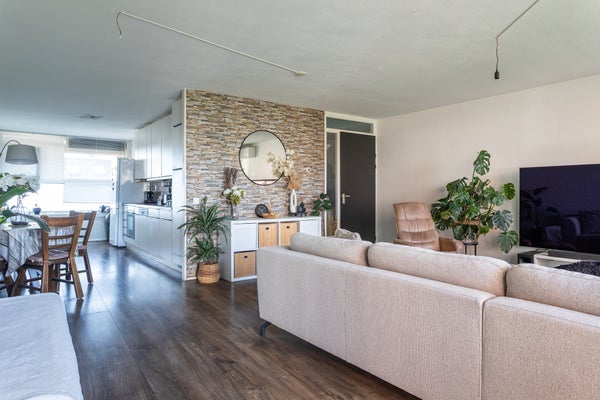 House Image 5
