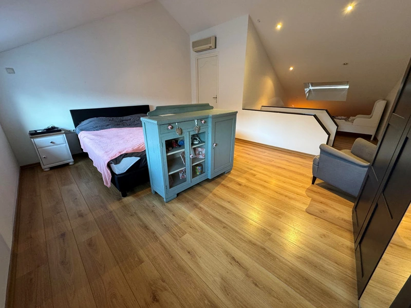 House Image 4